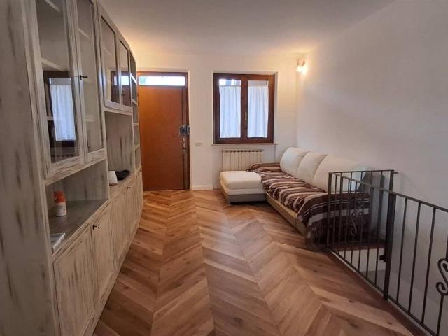 Appartamento in vendita a Pian delle Fornaci, Siena