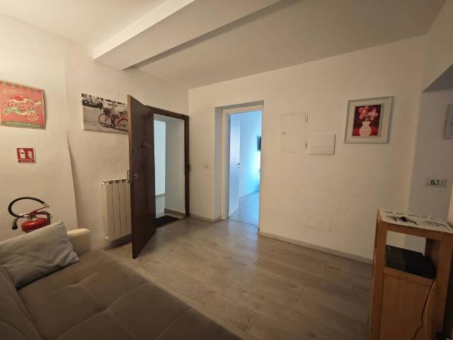 Appartamento in vendita a Camollia, Siena