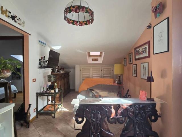 Appartamento in vendita a Pian delle Fornaci, Siena