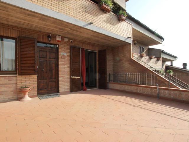 Appartamento in vendita a Pian delle Fornaci, Siena