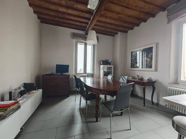 Appartamento in vendita a Camollia, Siena