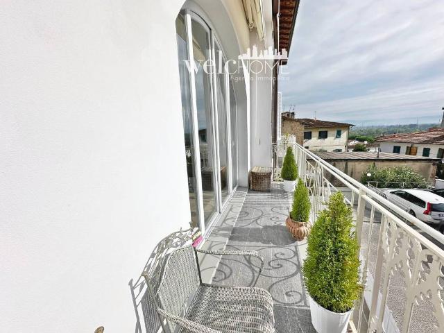 Appartamento in vendita a Signa, Toscana