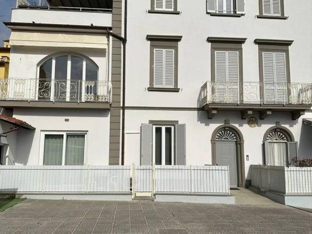 Appartamento in vendita a Signa, Toscana