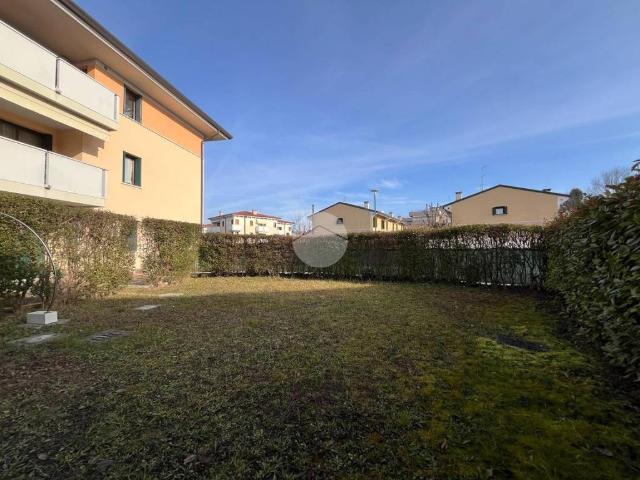 Appartamento in vendita a Lanzago, Silea