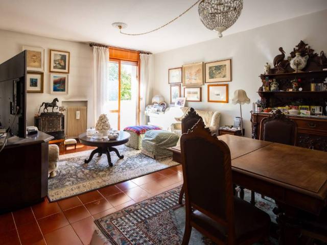 Appartamento in vendita a Lanzago, Silea