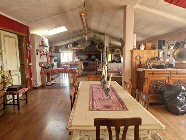 Appartamento in vendita a Silvano Pietra, Lombardia