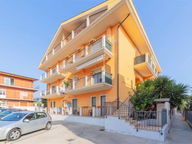 Appartamento in vendita a Silvi, Abruzzo