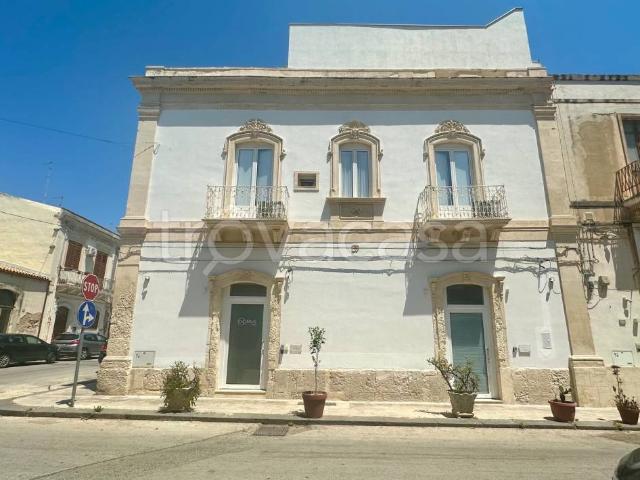 Monolocale in vendita a Santa Lucia, Siracusa