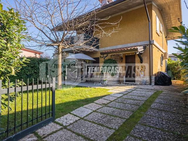 Appartamento in vendita a Lugana, Sirmione