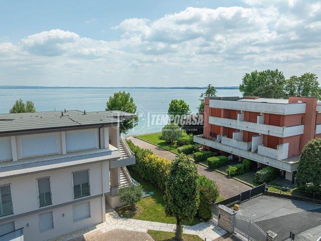 Appartamento in vendita a Sirmione, Lombardia