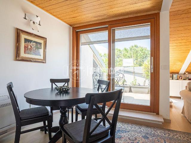 Appartamento in vendita a Sirmione, Lombardia