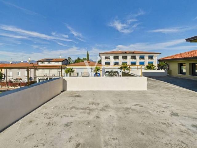 Appartamento in vendita a Lugana, Sirmione