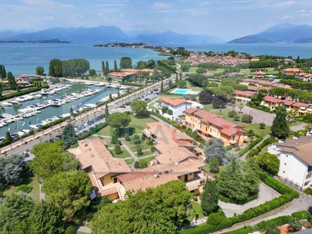 Appartamento in vendita a Lugana, Sirmione