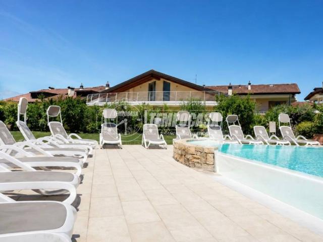 Appartamento in vendita a Sirmione, Lombardia