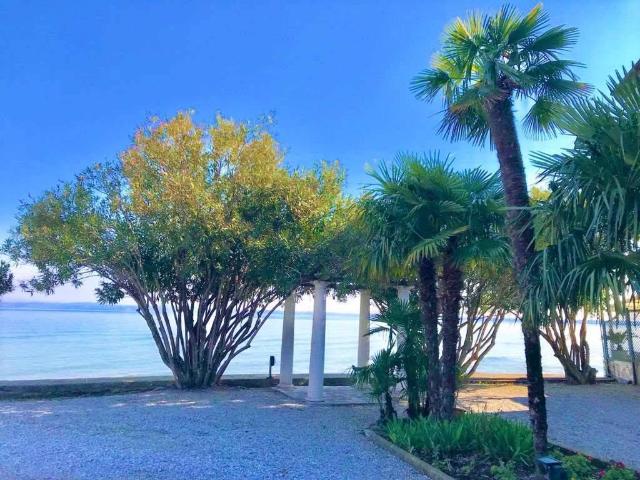 Appartamento in vendita a Sirmione, Lombardia