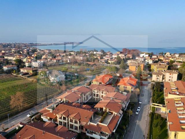 Appartamento in vendita a Lugana, Sirmione
