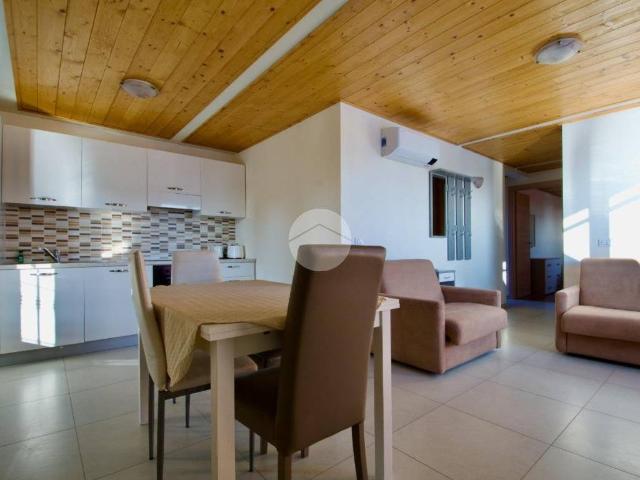 Appartamento in vendita a Sirmione, Lombardia