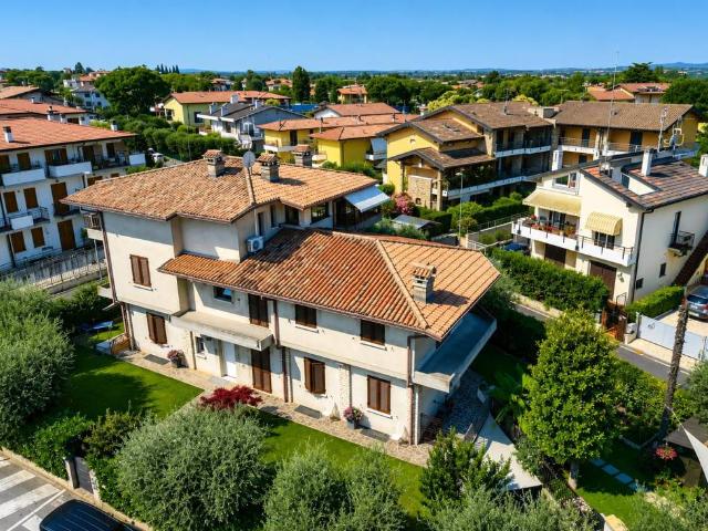 Appartamento in vendita a Lugana, Sirmione