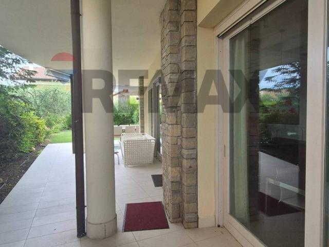 Appartamento in vendita a Sirmione, Lombardia