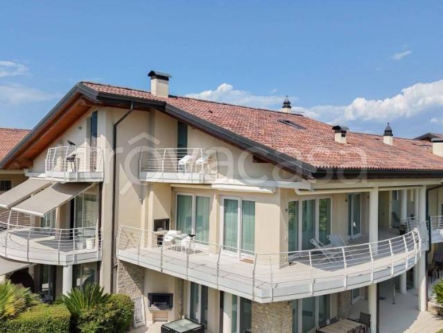 Appartamento in vendita a Sirmione, Lombardia