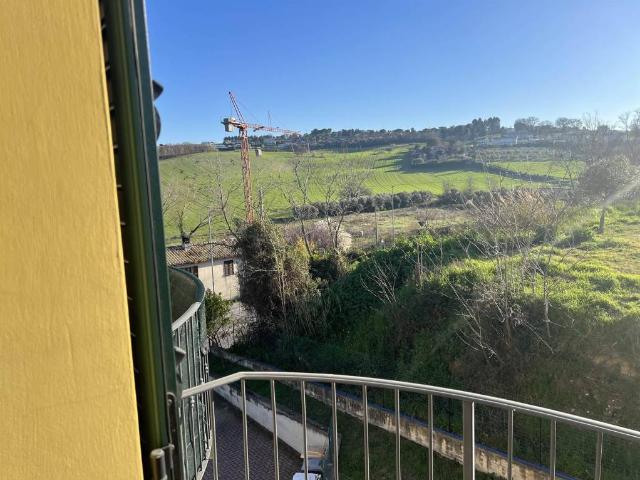 Appartamento in vendita a Marche, Ancona
