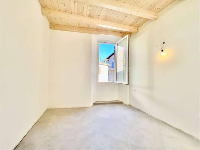 Appartamento in vendita a Sirone, Lecco