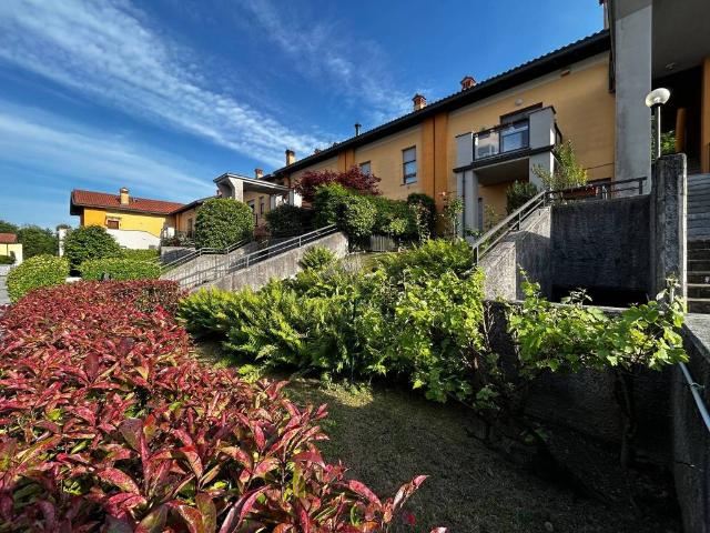 Appartamento in vendita a Sirtori, Lombardia