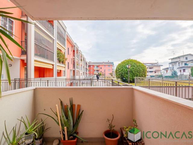 Appartamento in vendita a Siziano, Lombardia