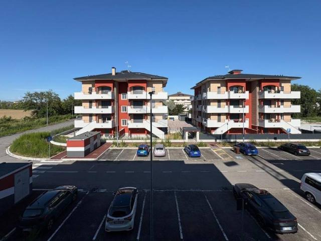 Appartamento in vendita a Siziano, Lombardia