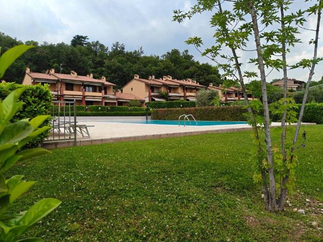 Appartamento in vendita a Soiano Del Lago, Lombardia