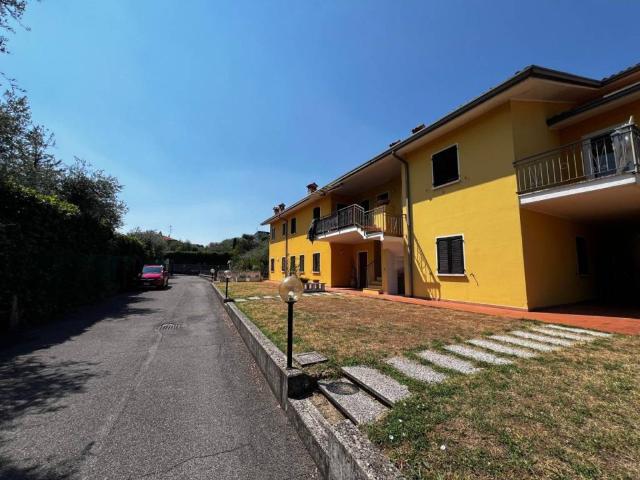 Appartamento in vendita a Soiano Del Lago, Lombardia