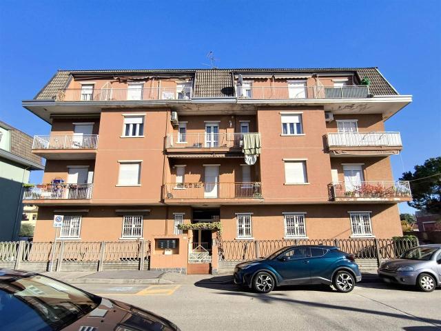 Appartamento in vendita a Solaro, Lombardia