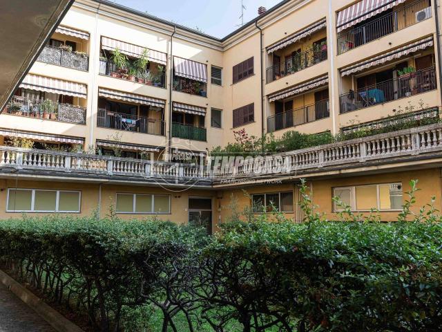 Appartamento in vendita a Solaro, Lombardia