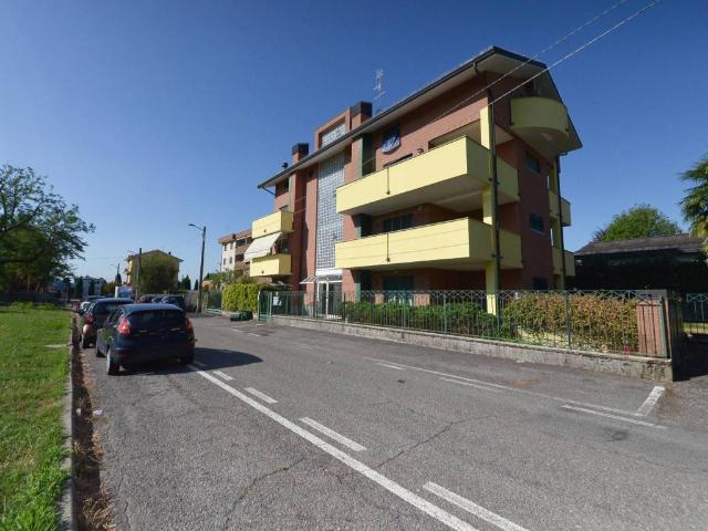 Appartamento in vendita a Solaro, Lombardia
