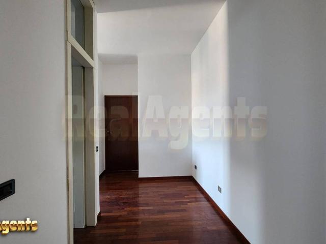 Appartamento in vendita a Solaro, Lombardia