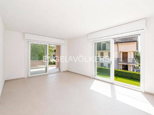 Appartamento in vendita a Solaro, Lombardia