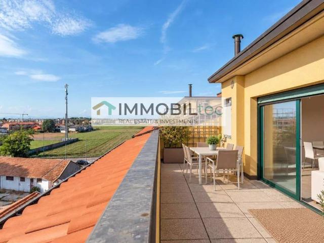 Appartamento in vendita a Solaro, Lombardia