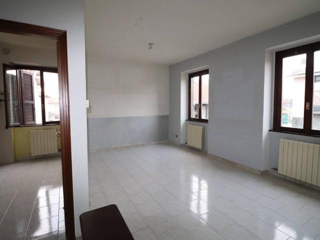 Appartamento in vendita a Solaro, Lombardia