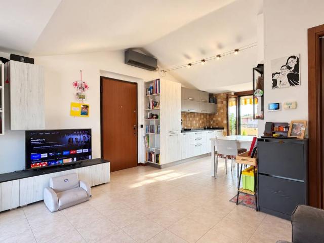Appartamento in vendita a Cascina Emanuela, Solaro
