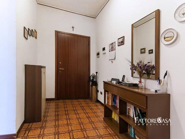 Appartamento in vendita a Solaro, Lombardia