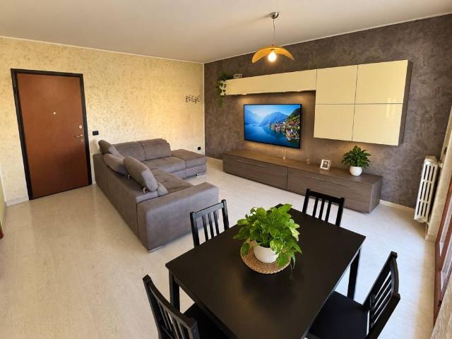 Appartamento in vendita a Solaro, Milano