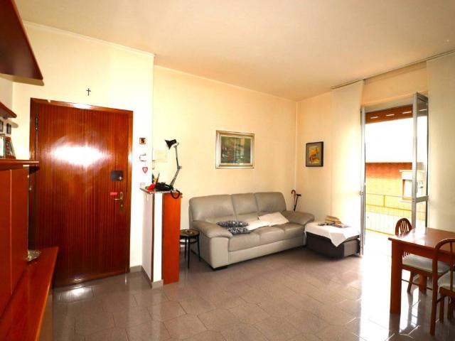 Appartamento in vendita a Solaro, Milano