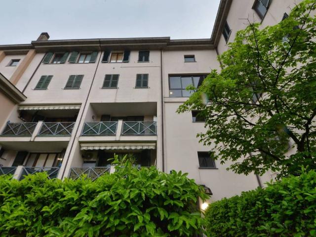 Appartamento in vendita a Solaro, Lombardia