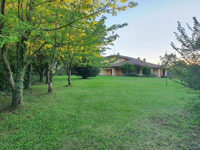 Appartamento in vendita a Solignano, Parma