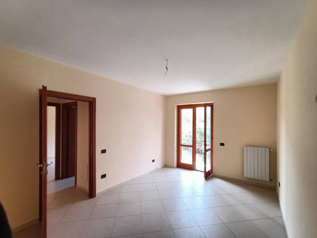 Appartamento in vendita a Montoro, Campania