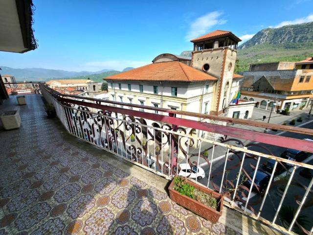 Appartamento in vendita a Solofra, Campania