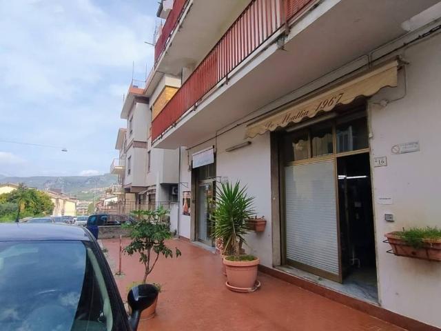 Appartamento in vendita a Solofra, Campania