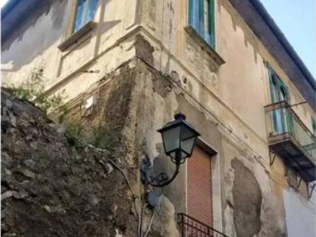 Appartamento in vendita a Solofra, Campania