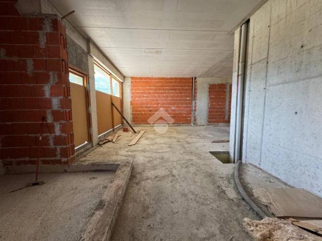 Appartamento in vendita a Solto Collina, Lombardia