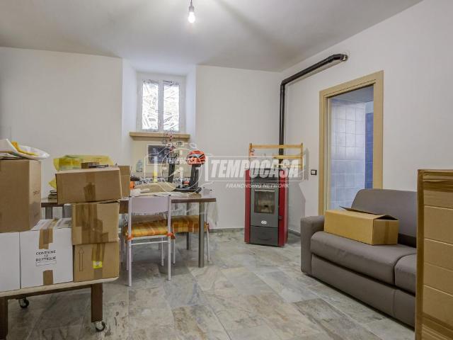 Appartamento in vendita a Somma Lombardo, Lombardia